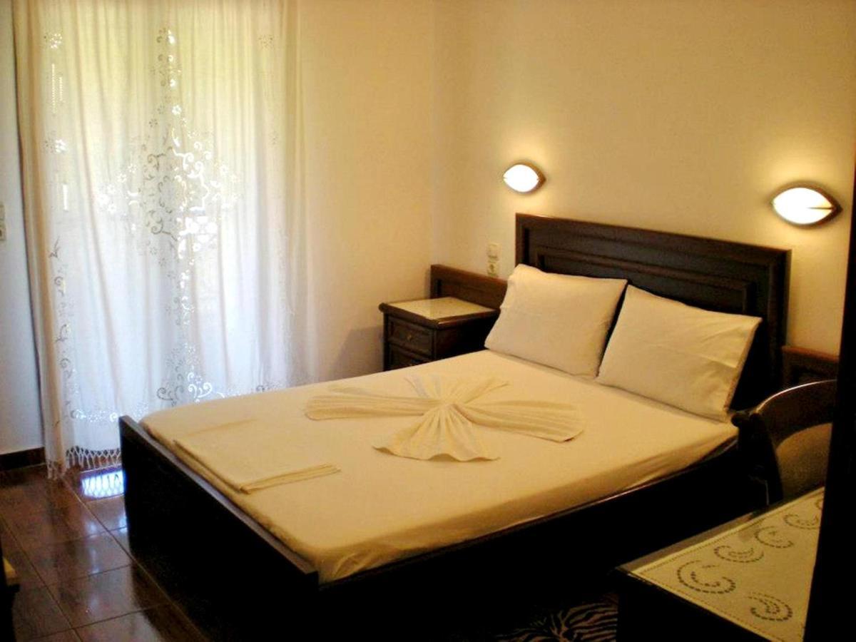 Olympion Apartments Stafylos Rum bild